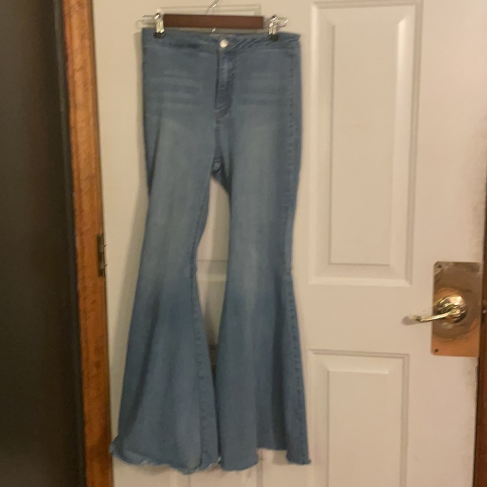 Free People Flare Jeans size 27 Short